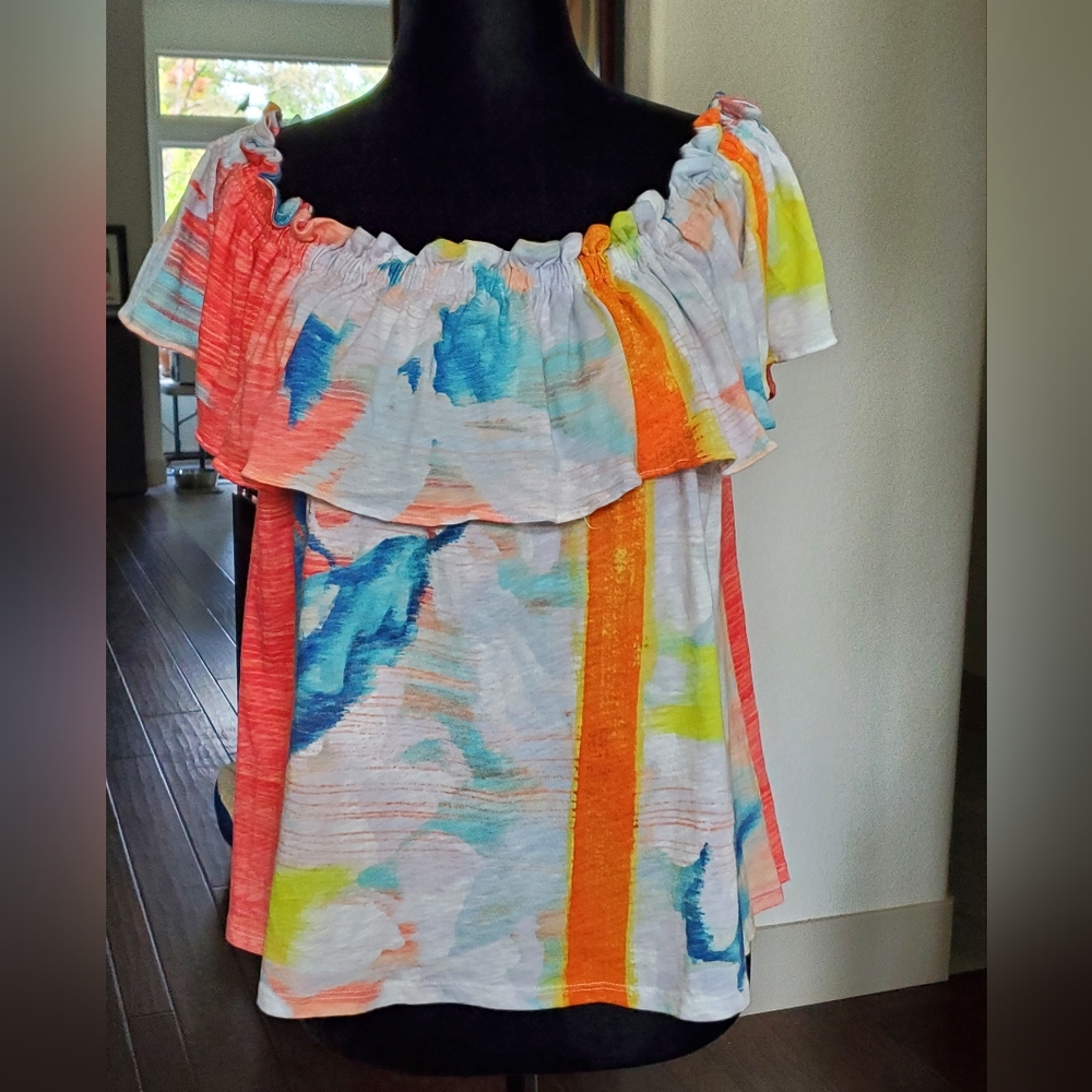Meadow Rue colorful top. NWOT